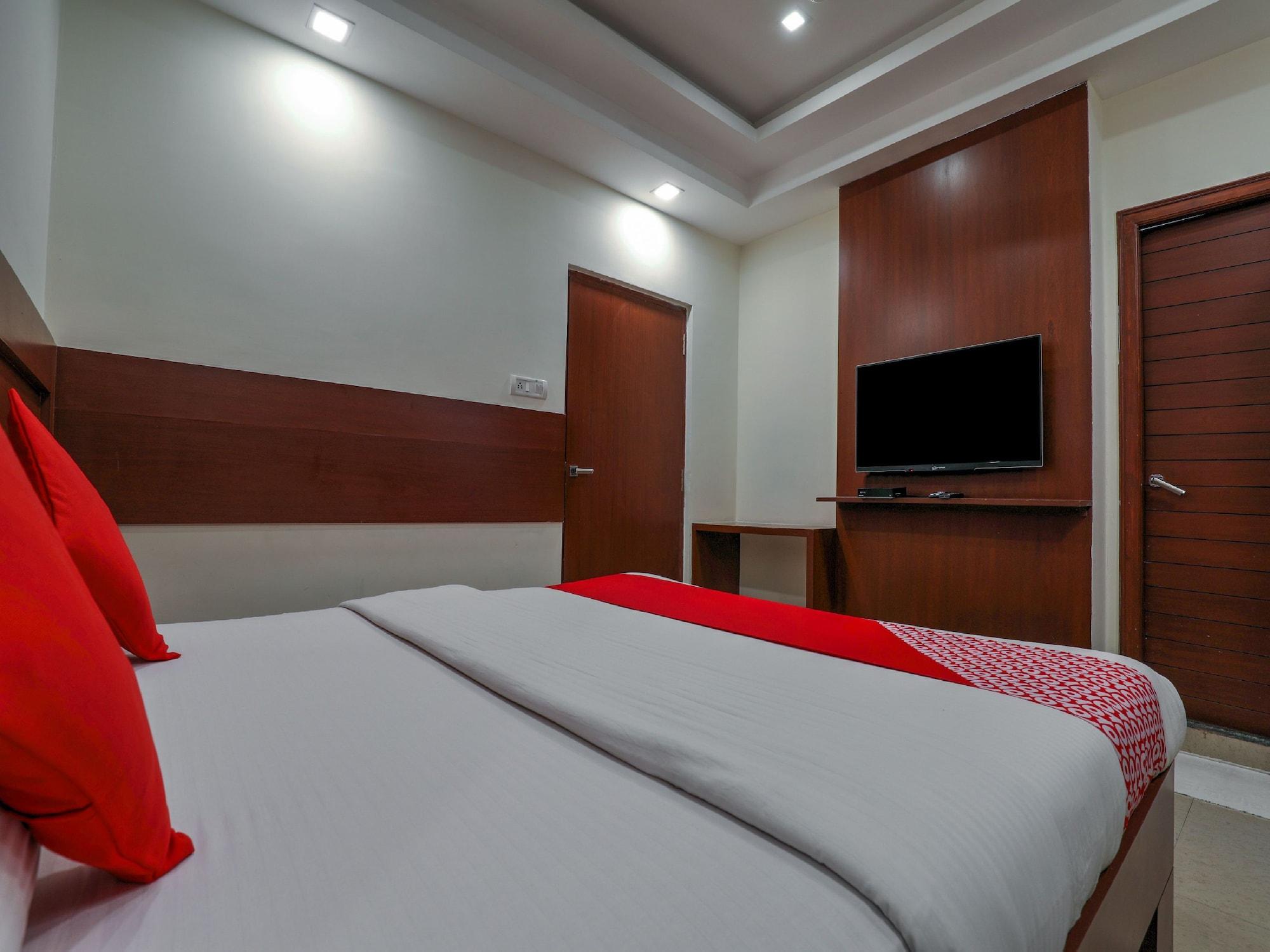 Treebo Trend Hotel Jp Plaza Nampally Хайдарабад Экстерьер фото