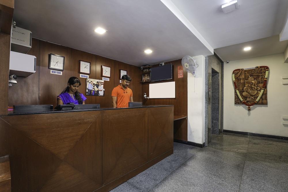 Treebo Trend Hotel Jp Plaza Nampally Хайдарабад Экстерьер фото