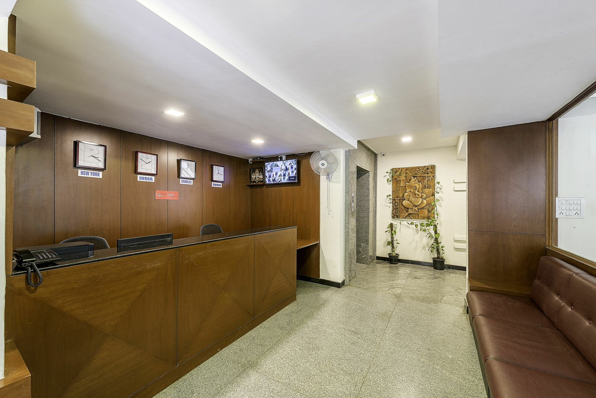 Treebo Trend Hotel Jp Plaza Nampally Хайдарабад Экстерьер фото