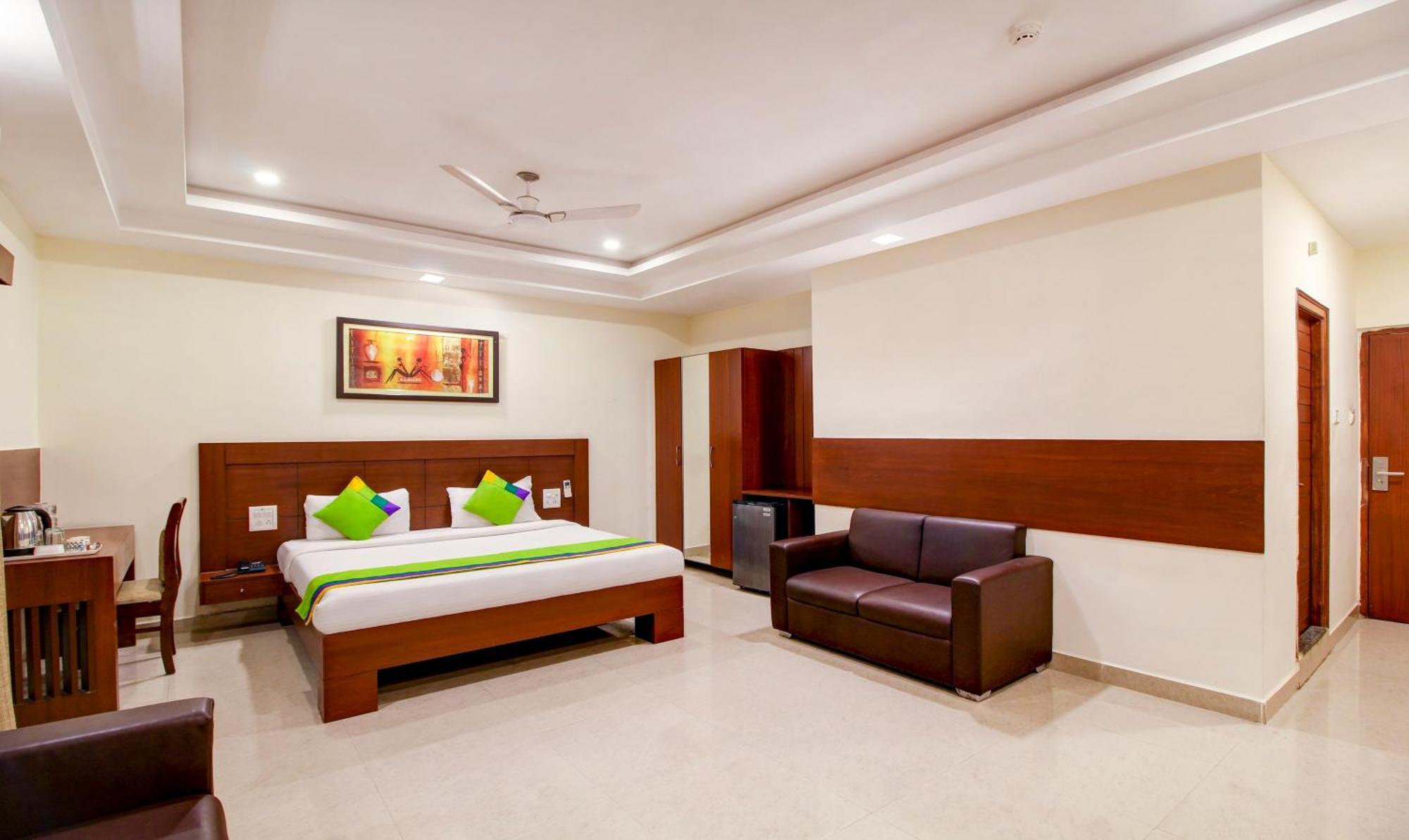 Treebo Trend Hotel Jp Plaza Nampally Хайдарабад Экстерьер фото