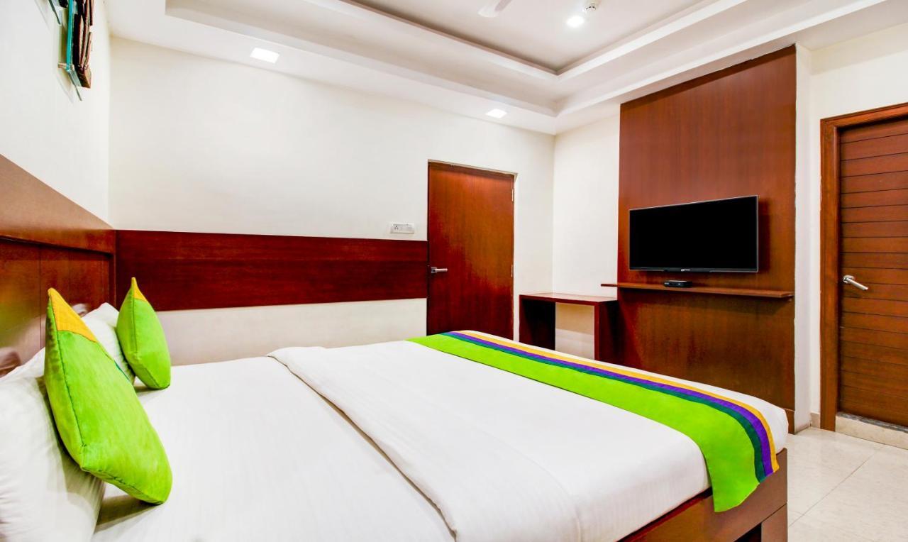 Treebo Trend Hotel Jp Plaza Nampally Хайдарабад Экстерьер фото
