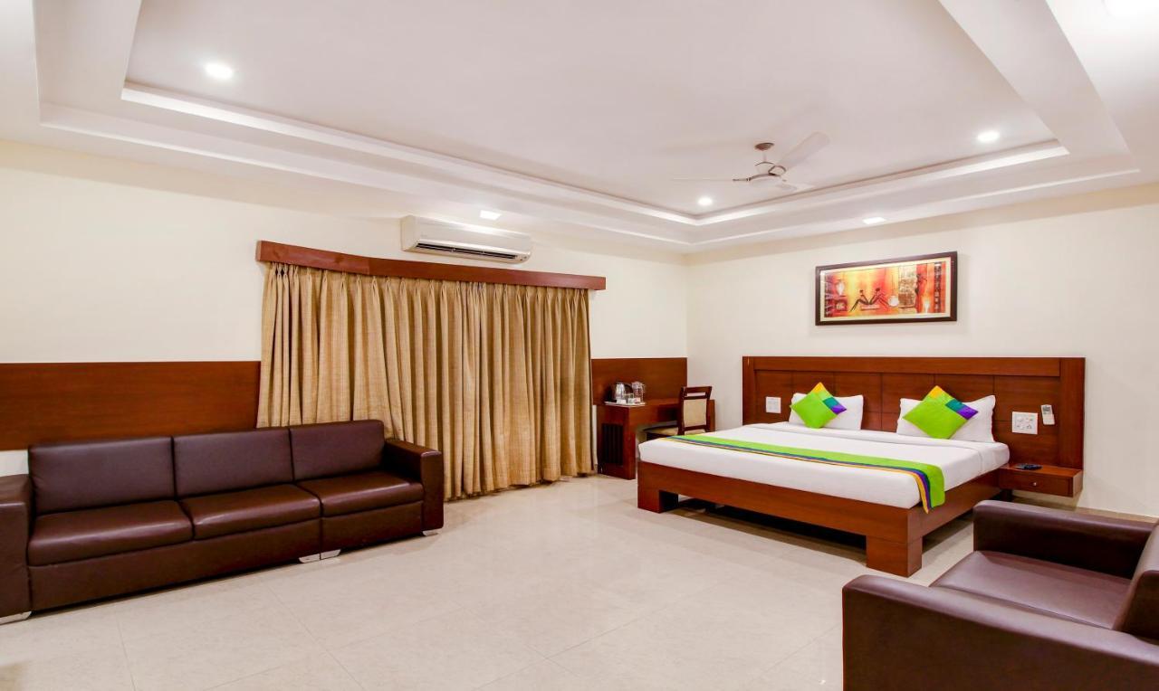 Treebo Trend Hotel Jp Plaza Nampally Хайдарабад Экстерьер фото